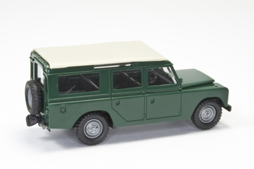 Land Rover 109 - Serie III - Station Wagon (green)